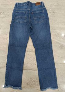 Classic Blue Denim Jeans | Straight Fit Jean