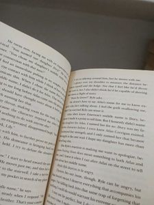 Colleen Hoover Books: It Starts With Us &amp; Verity
