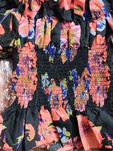 Chic Floral Smocked Crop Top
