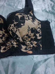 Elegant Lace Trimmed Bra