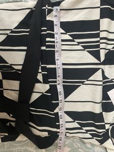 Chic Geometric Print Midi Dress
