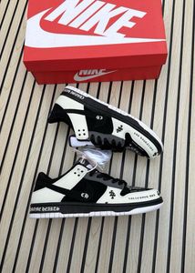 Nike Dunk Low x Stussy