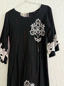 Elegant Black Floral Kurti