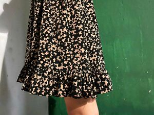 Chic Floral Print Mini Dress