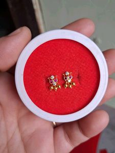 beautiful New earrings gold