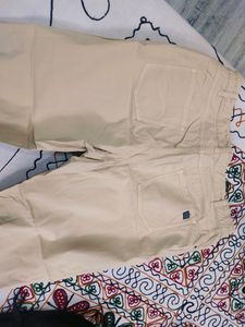 Cotton Cargo Capri Pants In very Good Conditon