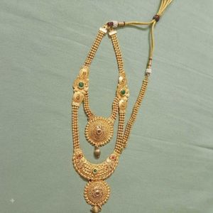 Exquisite Gold-Plated Layered Necklace Set
