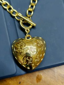 Gold Heart Pendant Necklace