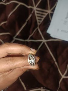 Elegant Silver-tone Ring