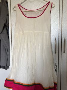 Globle Desi White Kurta with Embroidered Neckline