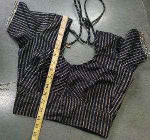 Black &amp; Gold Striped Blouse 🖤