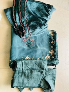 Saree With 2 Blouses