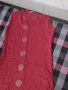 Maroon Kurta with Gold Embellishments