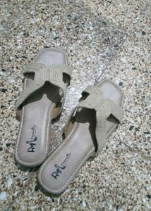 Stylish Women's Flat Sandals