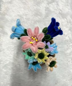 Pipe Cleaner Flower Pot Decor