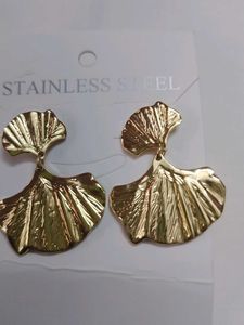 Gold Ginkgo Leaf Dangle Earrings pink broach free