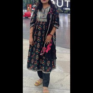Nayra Cut 3 Piece Suit Set