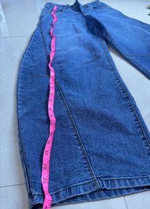 Trendy balloon jeans in dark blue color
