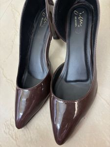 JIM LOOKS Chic short heels