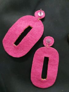 Golden Handmade Ovel Shape Earrings With Pink Base