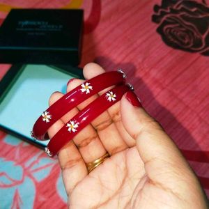 Red Bangles silver pola with White Flower Design