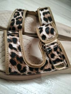 Carlton London Slide Sandals