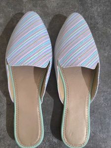 Stylish Striped Jutti Flats