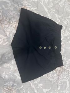 Stylish Black Shorts with Button Detail🖤