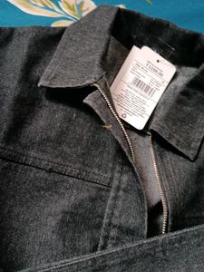 FREE DEL - cropped Denim Jacket - new with ta