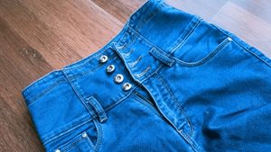 2-3 Times Wore Only