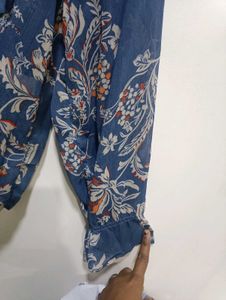 Chic Floral Print Blouse