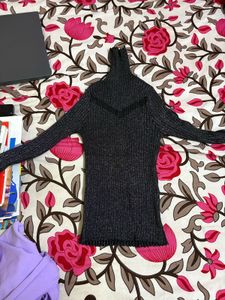 Chic Ribbed Turtleneck Sweater