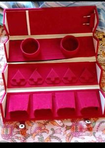 combo of suit & jewellery box