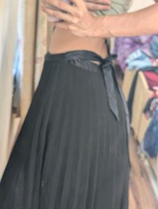 Pleated Black Midi Skirt
