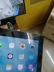 Apple iPad 2 only screen crack speaker not working