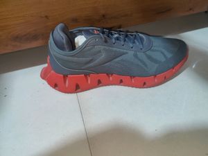 Reebok Men Casual Shoes. Unused. No Coins.