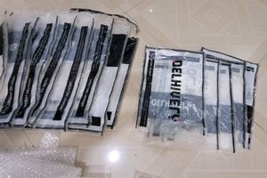 Pack 4 Delivery Bags20 &amp; box 3 &amp; बबल सीट15 Met