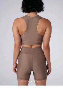 Outfyt Padded Crop Top – Size S – Brown
