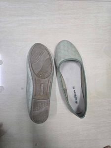 Stylish Women's Flats
