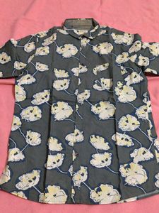 beautiful and cool shirt for a relaxing holiday