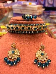 Stunning Teal & Gold Kundan Choker Set