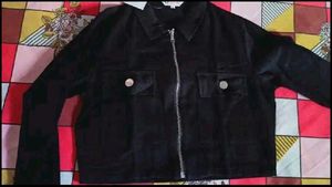 Stylish Black Cropped Jacket