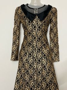 Pintresty Elegant Gold Lace Gown