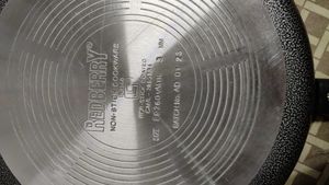 New Nonstick Fry Pan With Stainless Stell Lid And