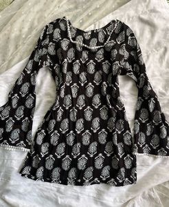 Short Kurti 🖤