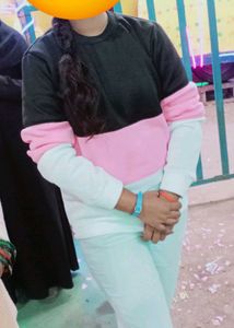 Color Block Sweatshirt