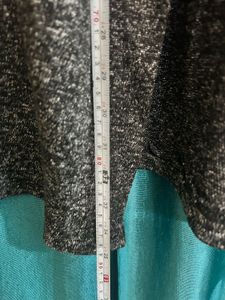 Elegant Gray Knit Cardigan
