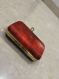 Radha Krishna Clutch