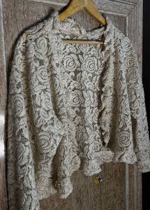 🤍🦢LAST DAY OFFER⚡️ 🎀💅Vintage Lace Bolero shrug