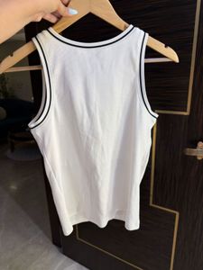 UNIQLO BRAND NEW BRA TOP